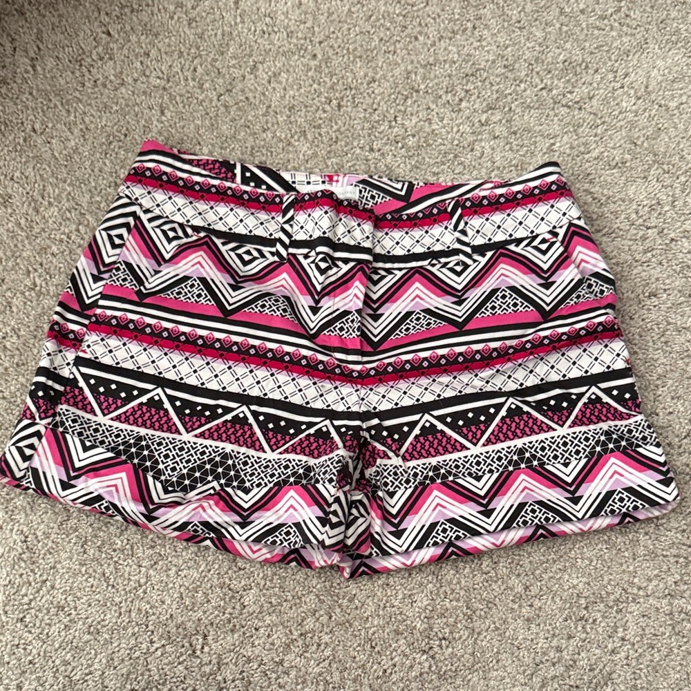 Geometric Patterned Women's Shorts